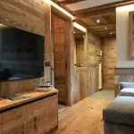 Alpine - Cervinia 公寓 *